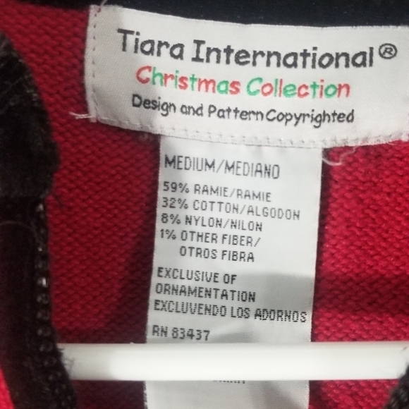 Tiara International Christmas Collection Full Zip Embroidered Sweater. Size M. - Picture 7 of 7